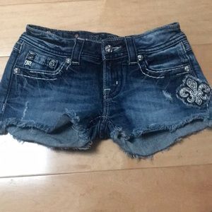 Miss me shorts low rise size 26